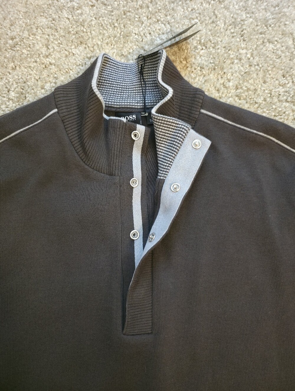 Hugo Boss - Picture 2 of 3